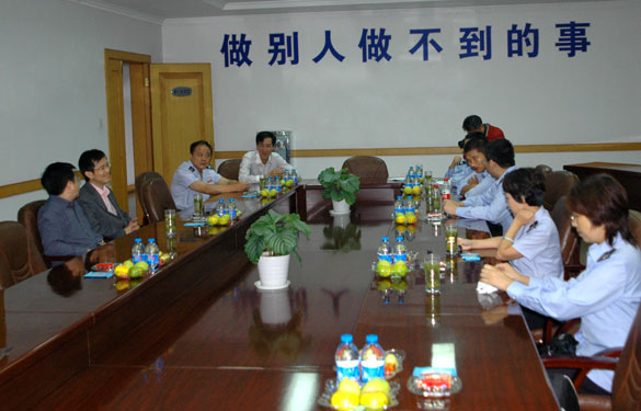 溧阳市地税局来ag真人国际集团开展纳税人之家“交流体验日”活动