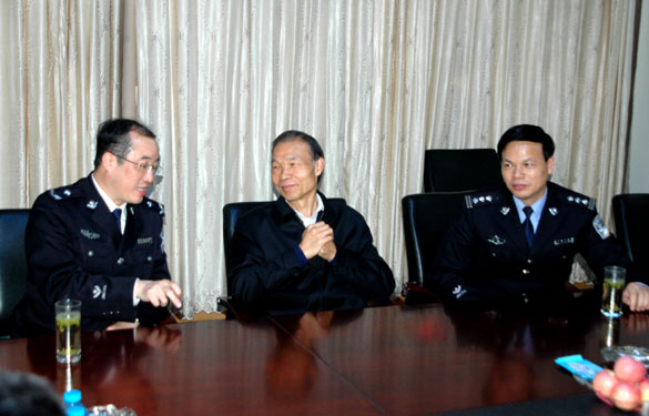 常州市公安局副局长宫文飞一行来ag真人国际集团指导事情