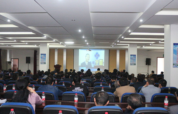 溧阳市教育局机关干部携全市中小学校长一行来ag真人国际电缆旅行考察