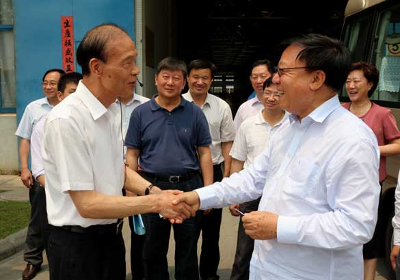 中央党的群众蹊径教育实践活动第三巡回督导组来ag真人国际集团调研