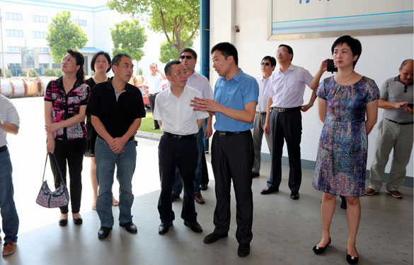 衢州市委常委、衢州绿色工业集聚区党工委书记傅根友一行来ag真人国际考察