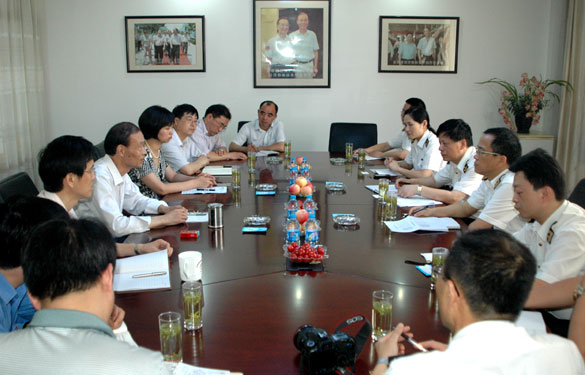 常州海关党组书记、关长吴永林来ag真人国际集团调研